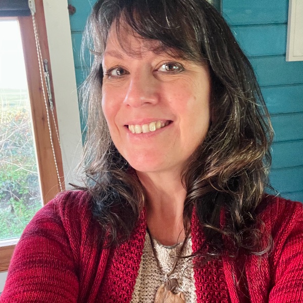 Sarah, elopement witness in Cornwall